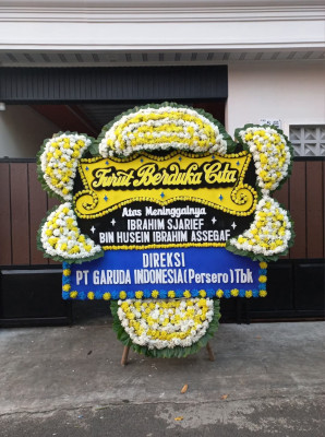 Papan Bunga Duka di Perhentian Raja