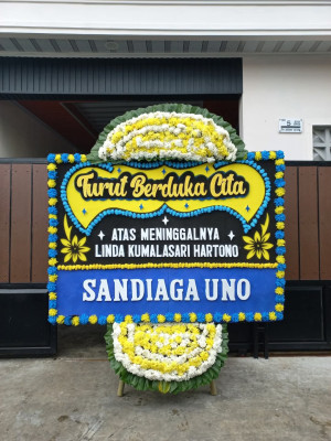 Papan Bunga Duka di Perhentian Raja
